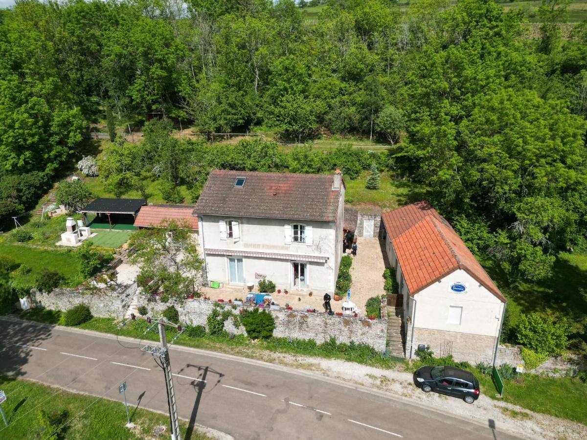 Gite Santenay Les Bains Saint-Sernin-du-Plain ภายนอก รูปภาพ